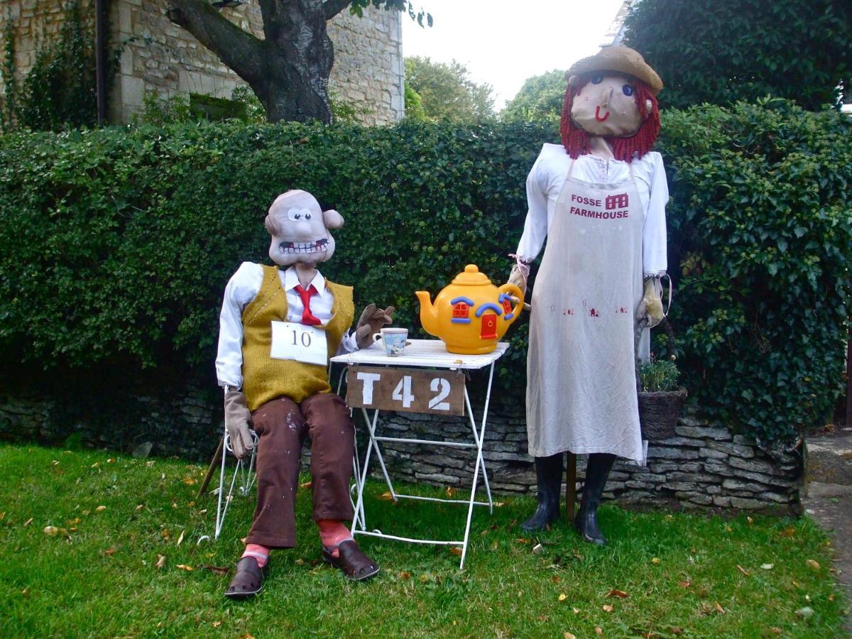Fosse Farmhouse Holiday Cottages Chippenham  Esterno foto